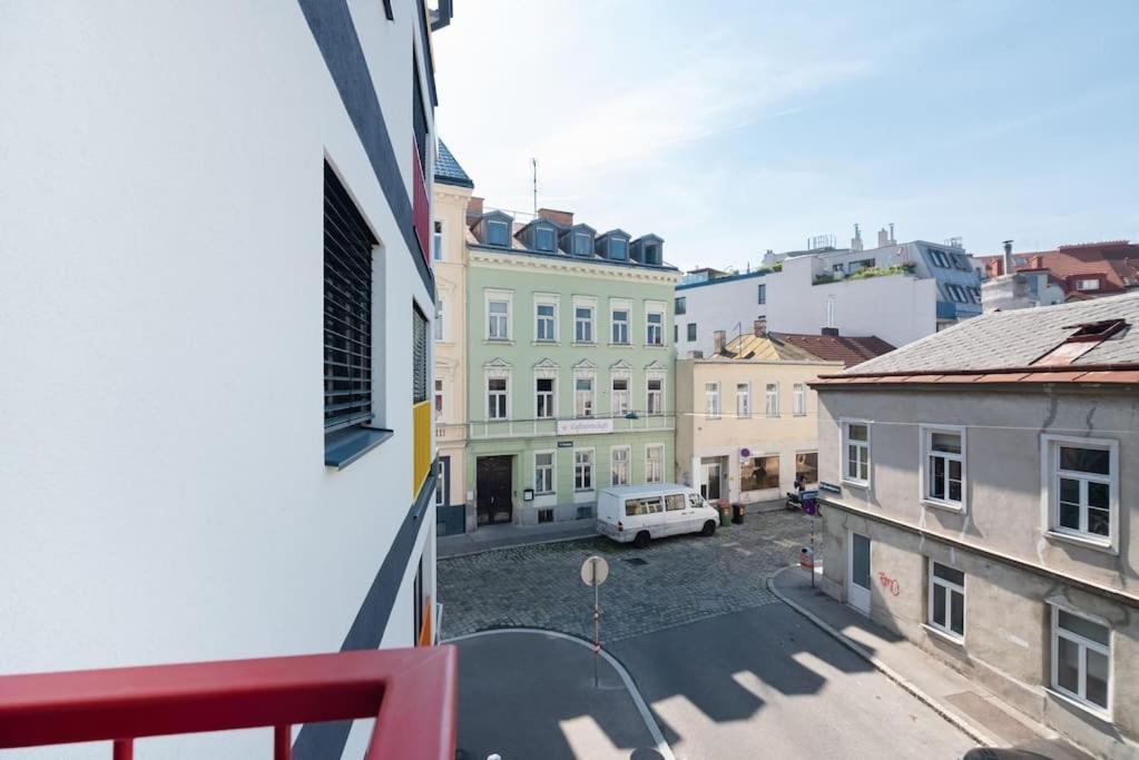 Gruene Und Zentrale Ruhelage Im Neubau Mit Balkon Apartment Vienna Exterior photo